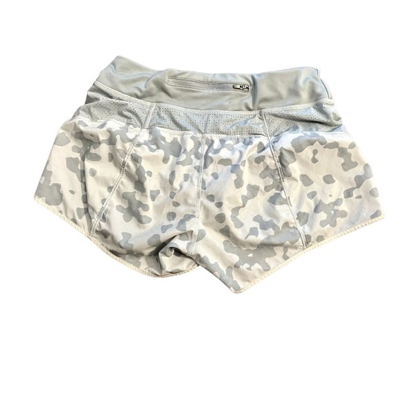 Athleta CAMO RACER RUN SHORT 3" Women's Size Small - Picture 2 of 10